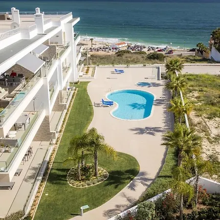 5 View In Porto De Mos 150 Metres From The Beach! Апартаменты *